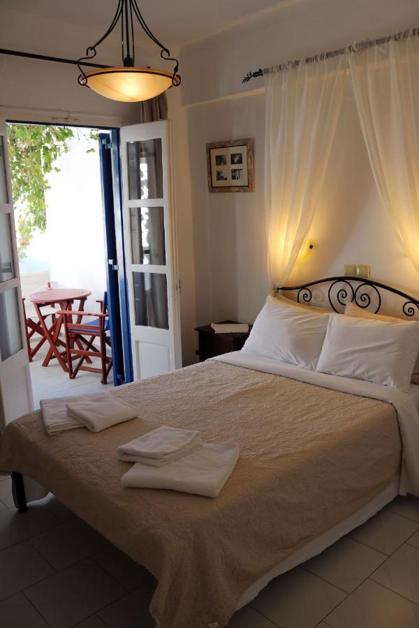 Pension Hlias - Chora Amorgos Exterior foto