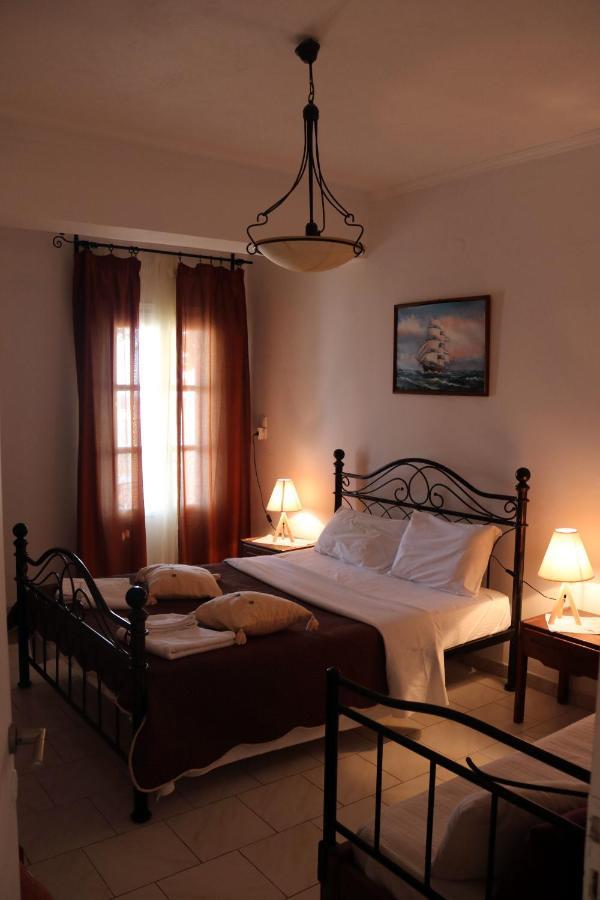 Pension Hlias - Chora Amorgos Exterior foto