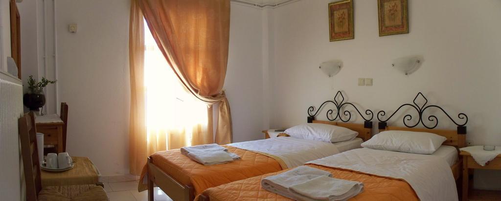 Pension Hlias - Chora Amorgos Zimmer foto
