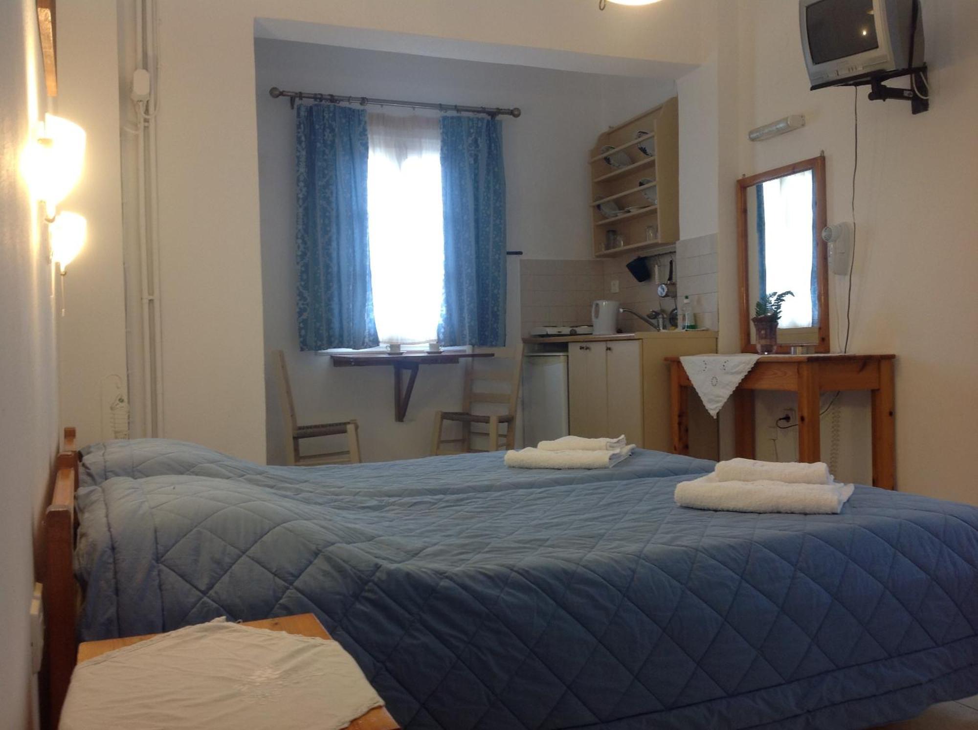 Pension Hlias - Chora Amorgos Zimmer foto