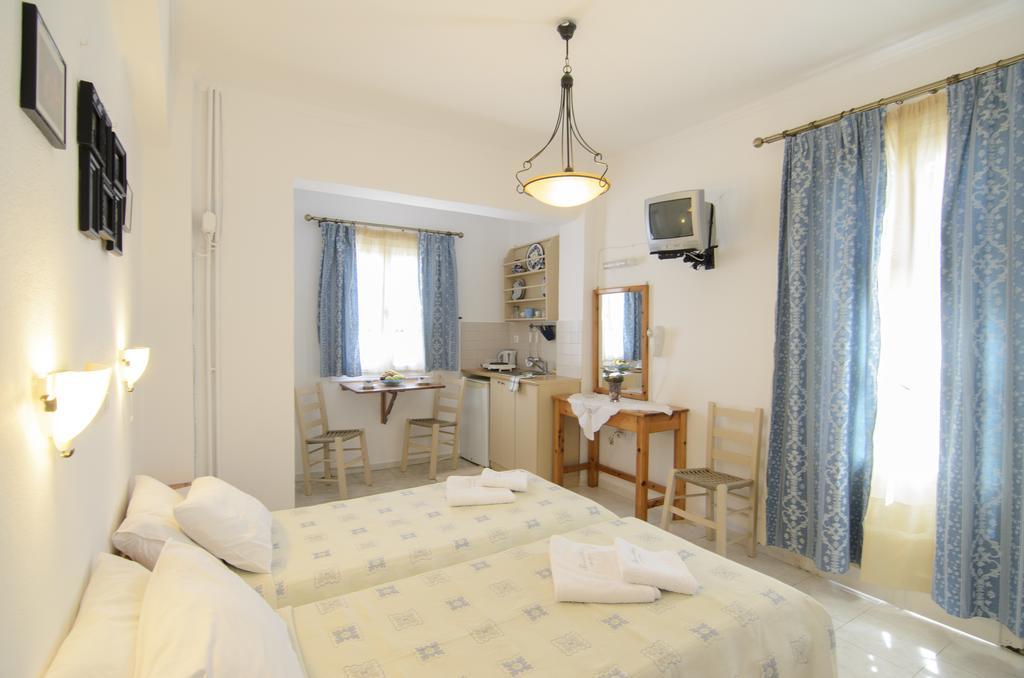 Pension Hlias - Chora Amorgos Exterior foto